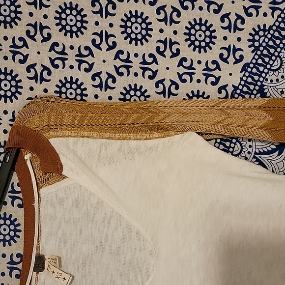 We the Free long sleeve - Picture 4 of 7